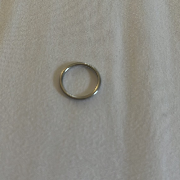 3 Silver Rings - Picture 3 of 4